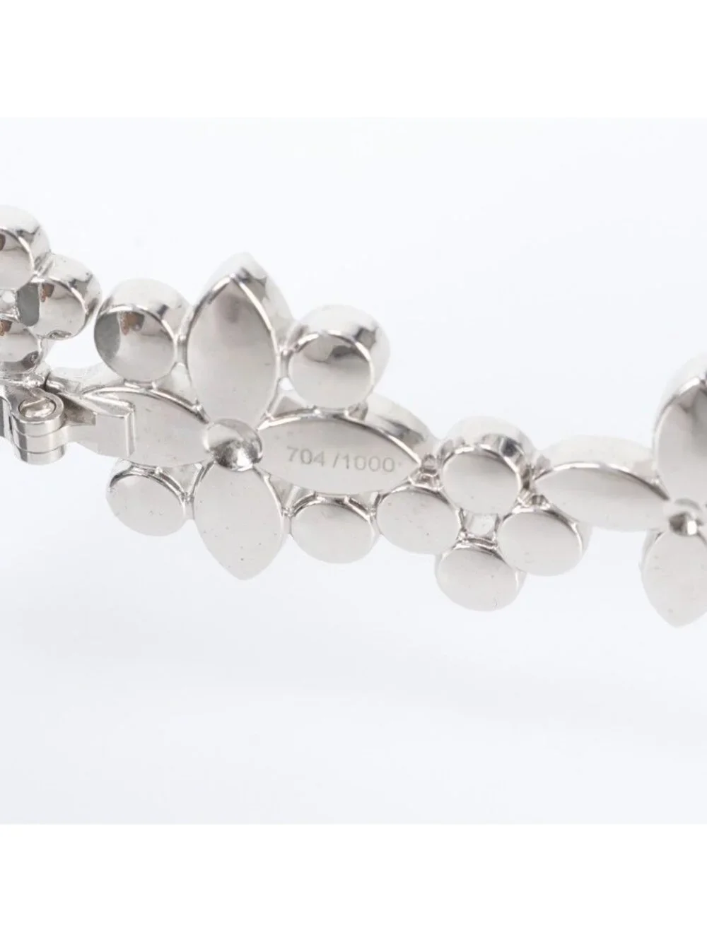 Louis Vuitton Swarovski Monogram Flower Cat's Eye Sunglasses Eyewear